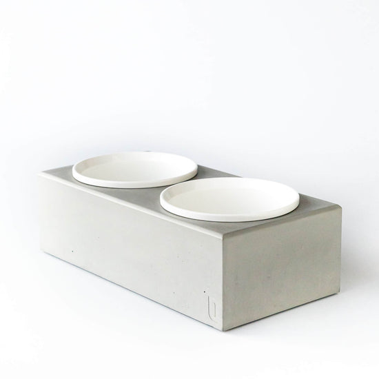 Modern and stylish feeding bowl